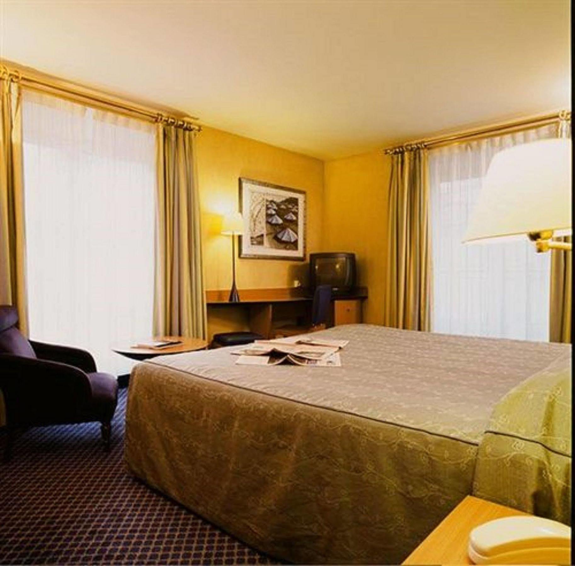 Hotel Lautrec Opera Parigi